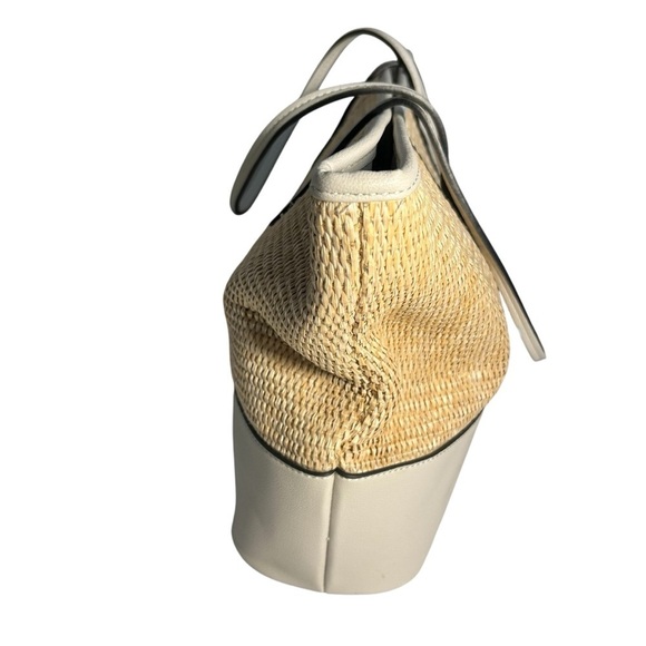 IZZY & ALI Tote Bag Woven Straw and Beige - Picture 3 of 13